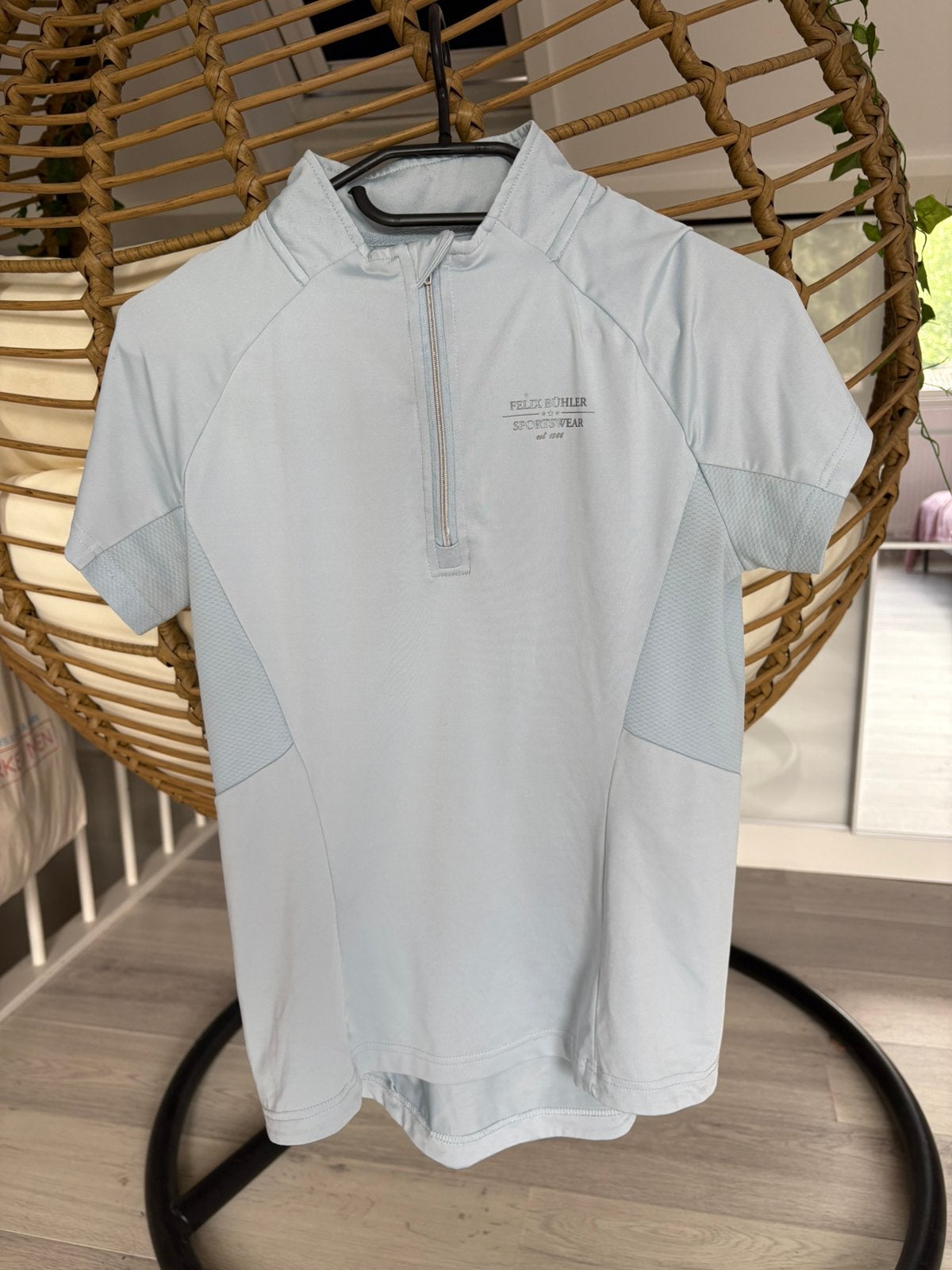 Lichtblauw shirtje felix bühler maat s, Blauw, Dressuur, Overige merken, Ophalen of Verzenden
