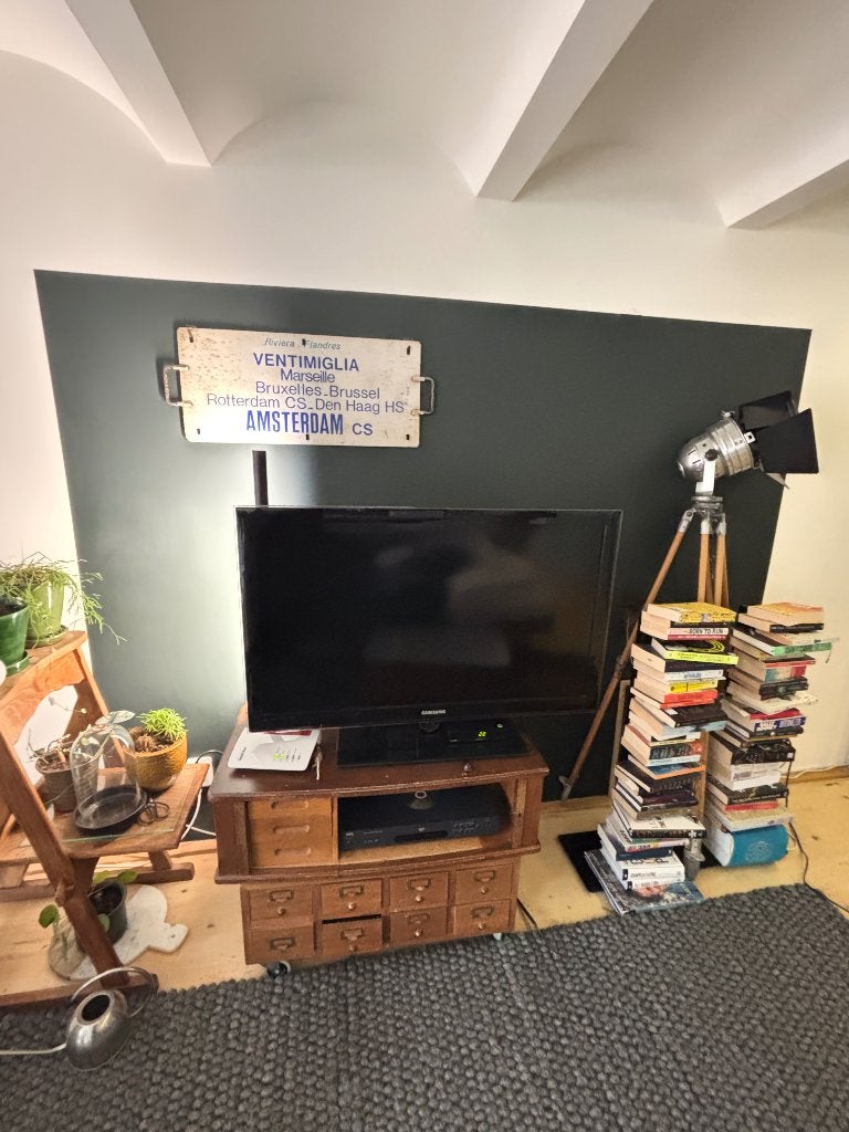 Vintage houten ladekast op wielen, Ophalen