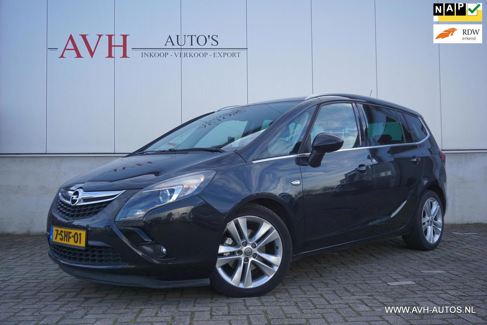 Opel Zafira Tourer 1.4 Edition, Auto's, Euro 5, Stof, 4 cilinders, Zwart