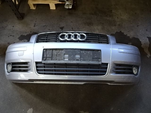 Voorbumper Audi A3 8P bj 2008 kleurcode LY7H complete perfec, Gebruikt, -, Voor, Bumper