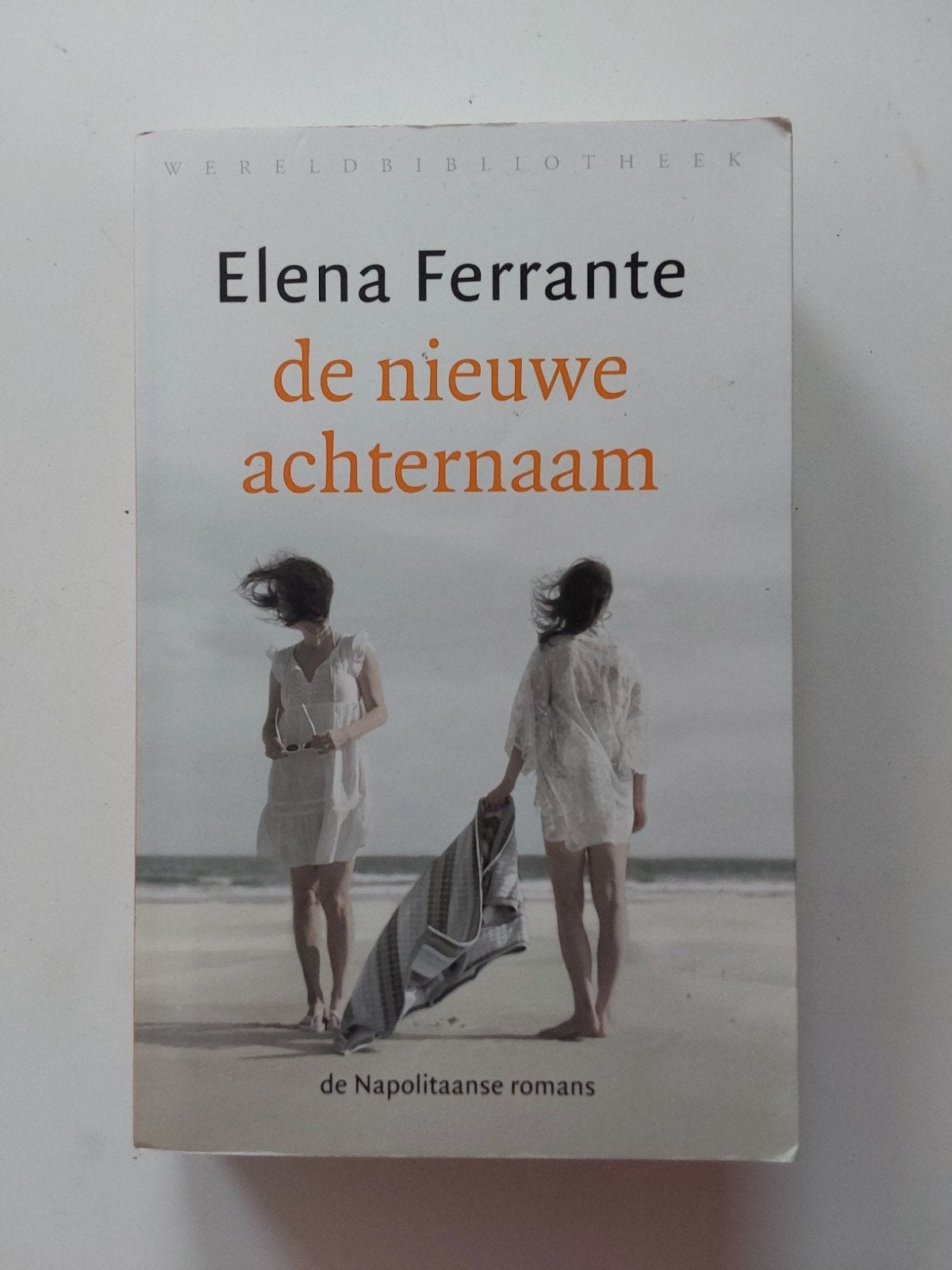 Elena Ferrante : De nieuwe achternaam, Gelezen, Europa overig, Elena Ferrante, Ophalen of Verzenden