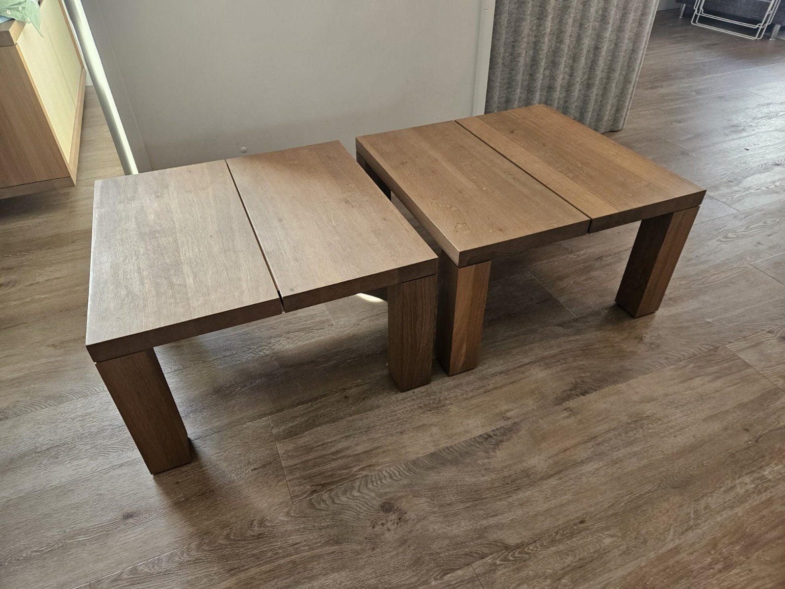 Twee eikenhouten salontafels, Ophalen, 50 tot 100 cm, 50 tot 100 cm, 5 – 50