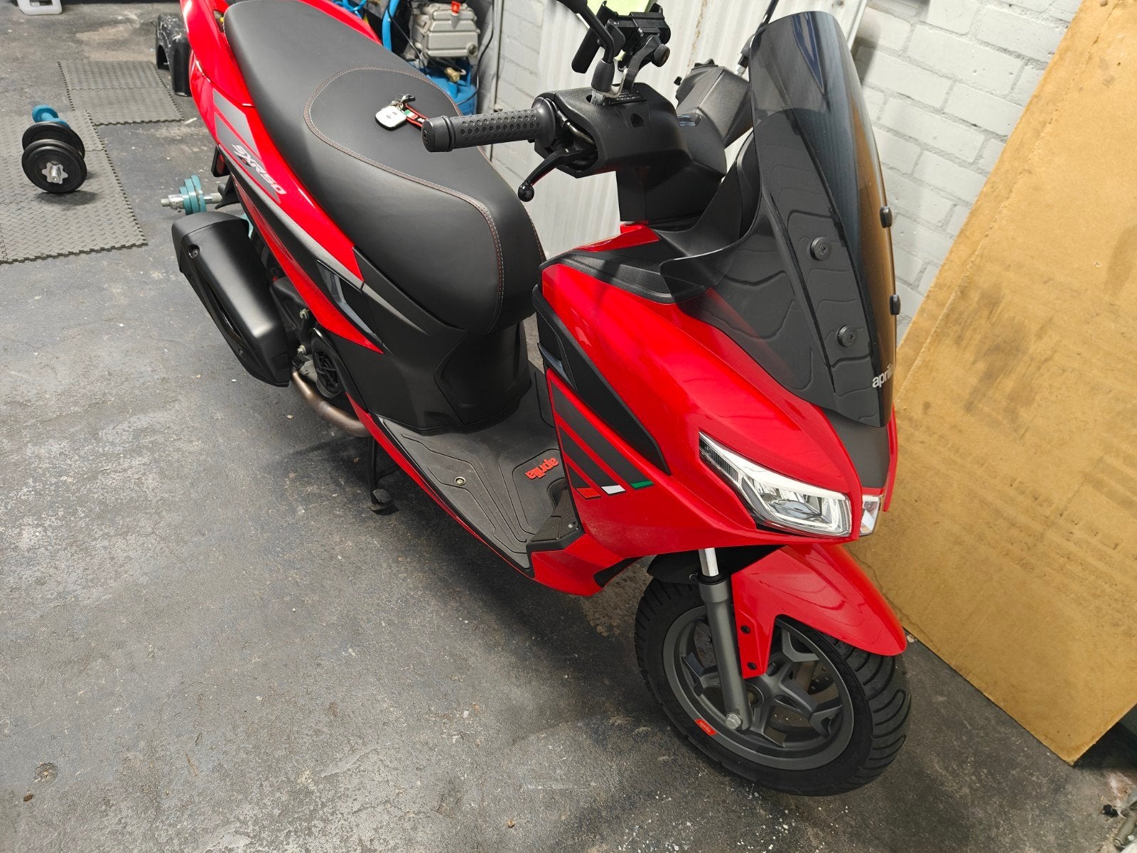 Aprilia SXR 50 2023 - Zo goed als nieuw, Ophalen, Overige modellen, Maximaal 45 km/u, Zo goed als nieuw