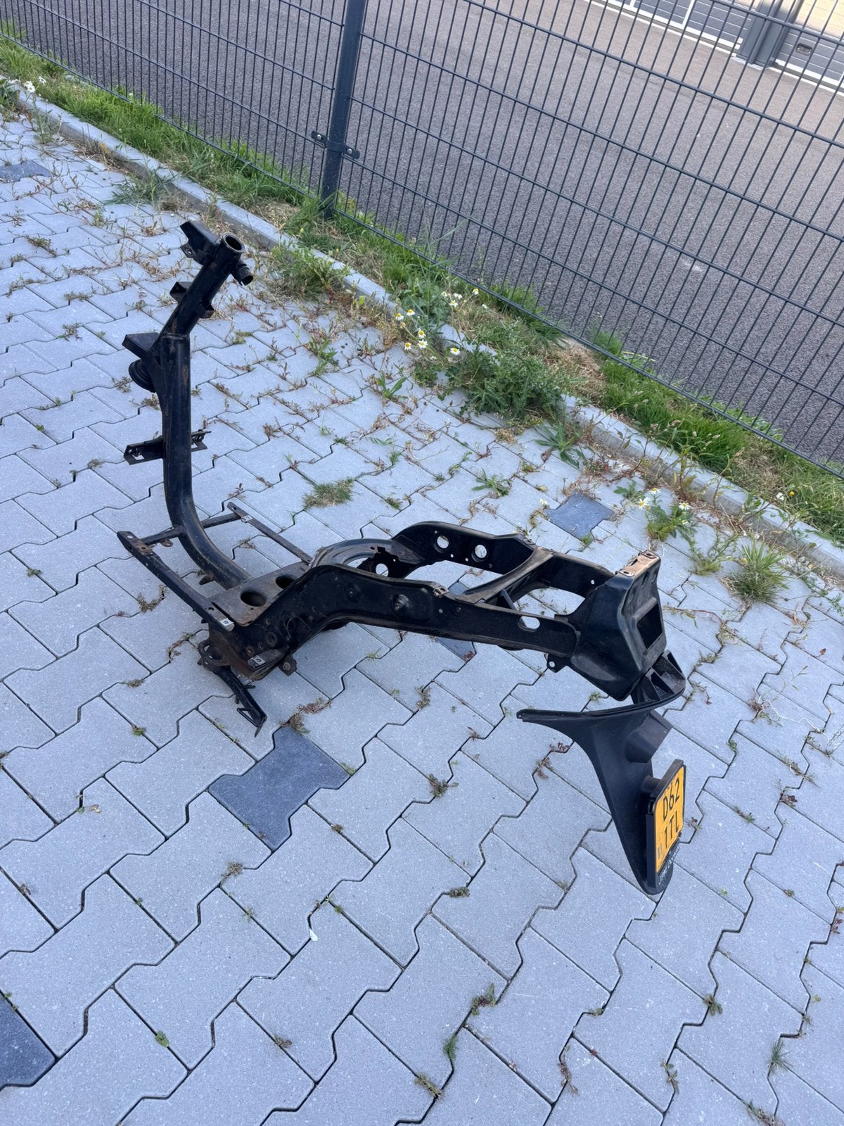 piaggio zip 2000 BROM frame -2010 - Prijs is vast!!, D, Piaggio, Frame, Ophalen of Verzenden
