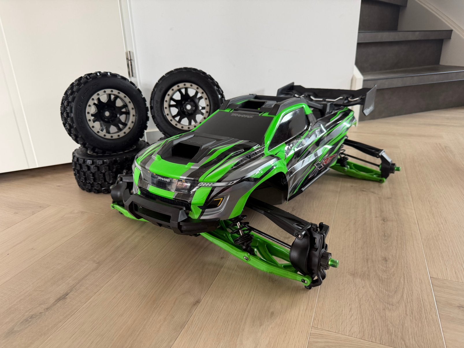 Traxxas XRT MAX5 G2 1100kv G2, Hobby en Vrije tijd, Auto offroad, Zo goed als nieuw, Overige schalen, Ophalen