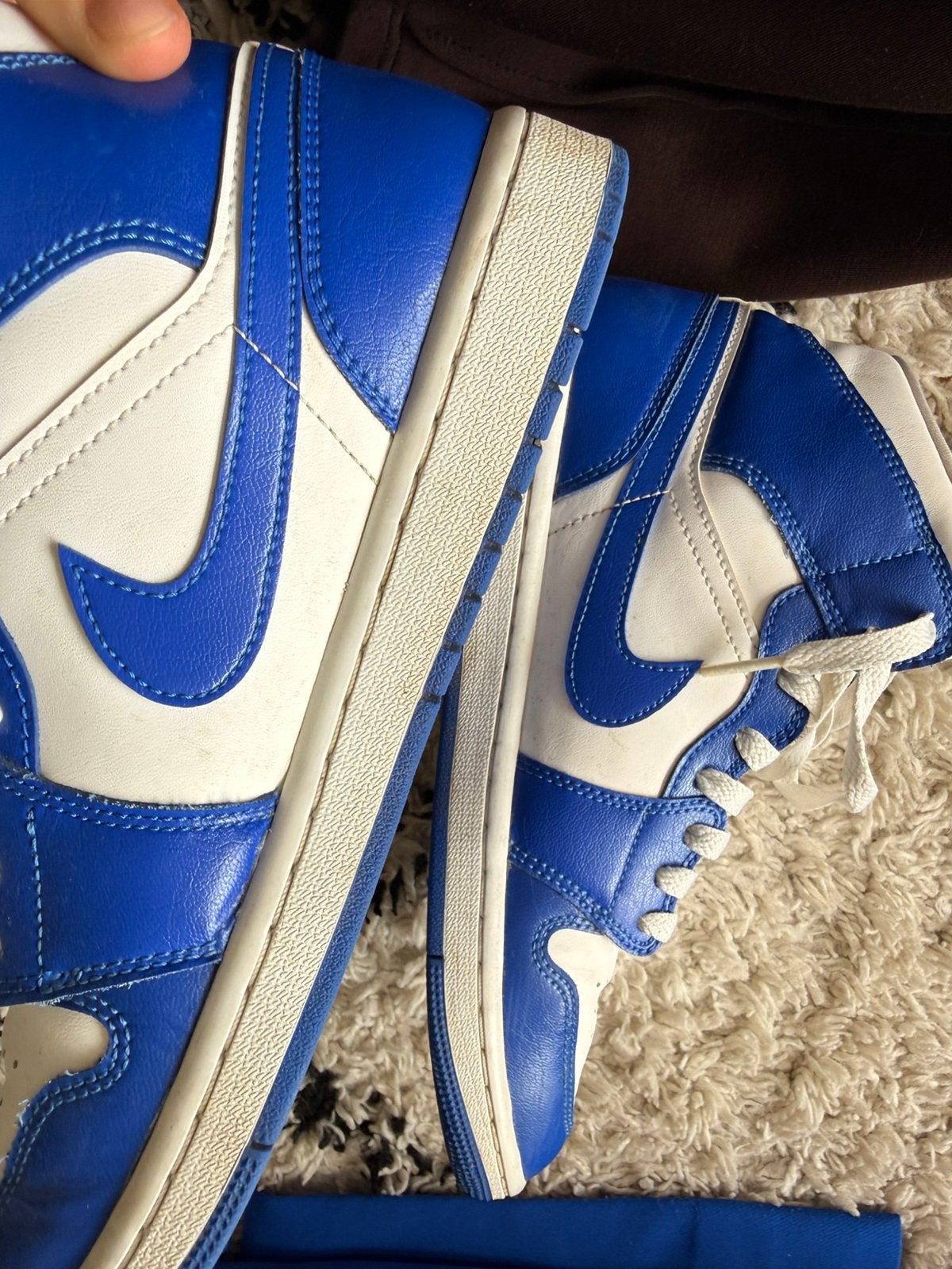 Jordens, Blauw, Ophalen of Verzenden, Sneakers of Gympen, Gedragen