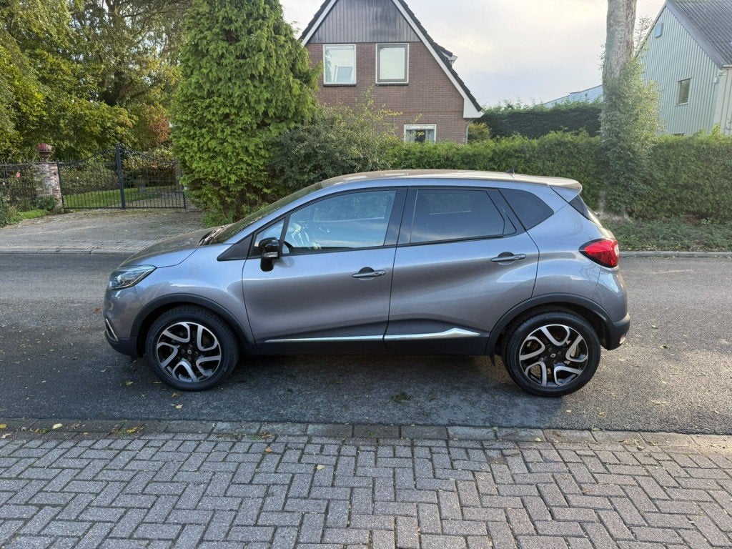 Renault CAPTUR 1.2 TCE Dynamique* automaat * trekhaak* licht, Auto's, 4 cilinders, Met garantie (alle), Verwarmde buitenspiegels