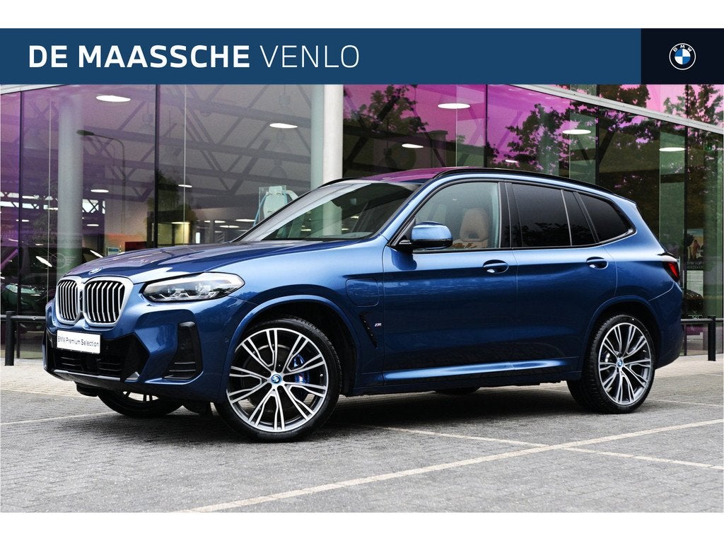 BMW X3 xDrive30e M Sport Automaat / Panoramadak / M Sportsto