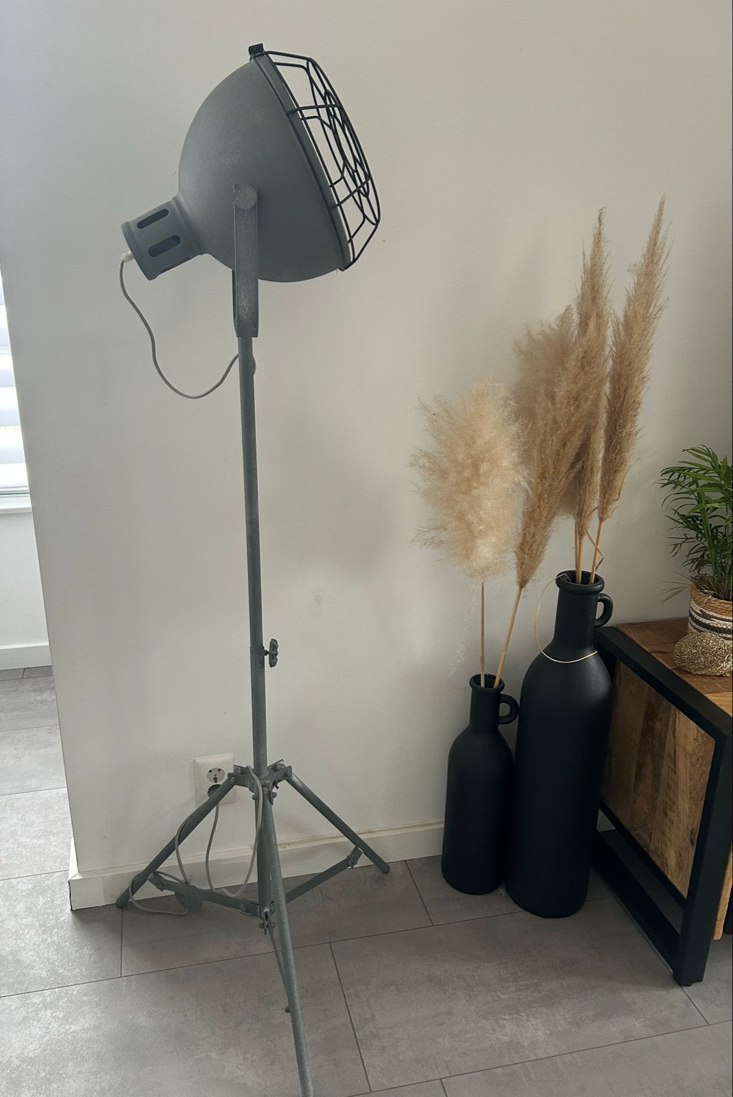Industriële Vloerlamp Spot - Grijs Metaal, Huis en Inrichting, Gebruikt, Metaal, 150 tot 200 cm, E27 (groot)