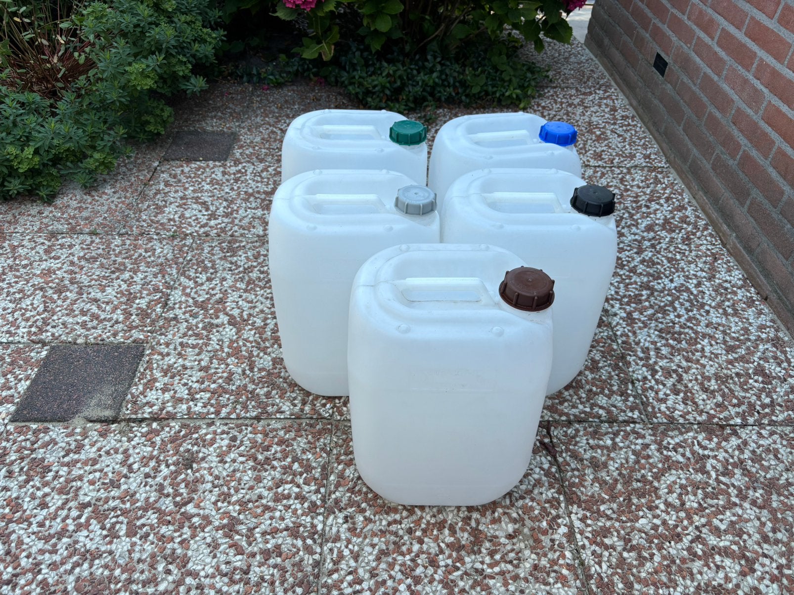 Jerrycans, Minder dan 75 liter, Ophalen, Gebruikt