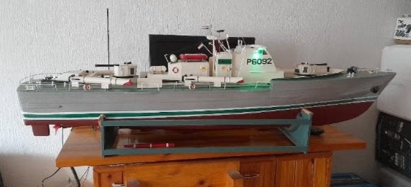 Zeer mooie RC Dachs P6092 Torpedo snellboot .xxl, Ophalen, Zo goed als nieuw, 1:32 tot 1:50, Overige merken