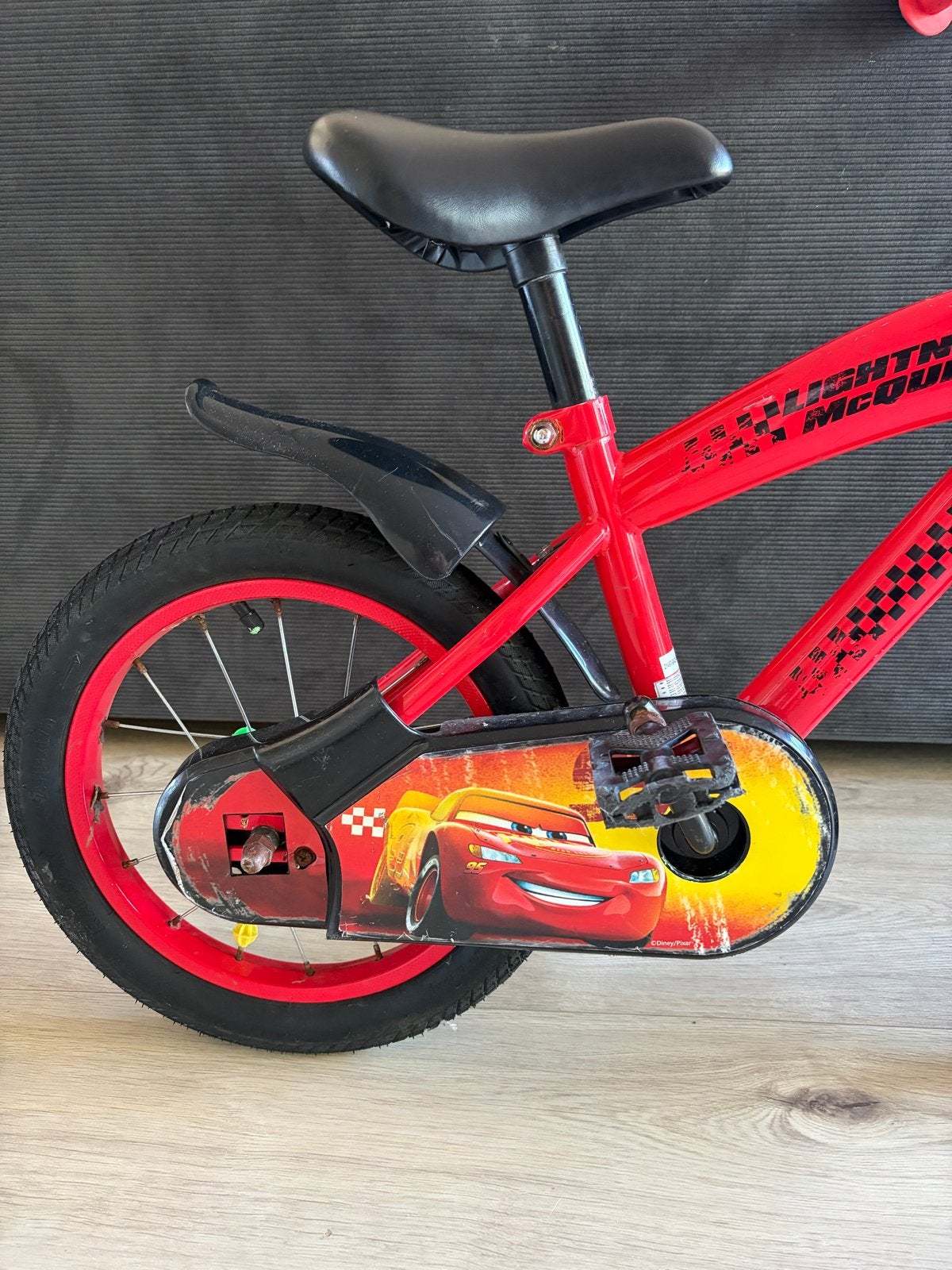 Kinderfiets Cars Lightning McQueen 16 inch, Ophalen, Gebruikt, Terugtraprem, 16 tot 20 inch