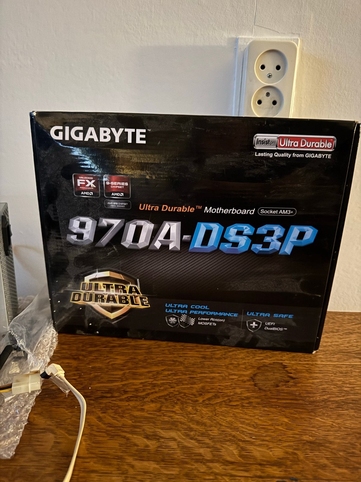 Gigabyte 970A-DS3P Moederbord (Socket AM3+), Computers en Software, Moederborden, Ophalen of Verzenden, Gebruikt, AMD, DDR3