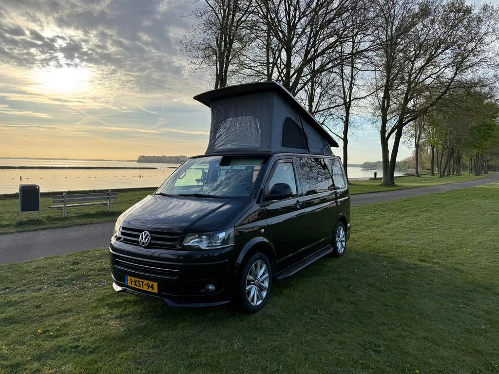 Camper bus multivan Volkswagen T5.  7 zitpl., Caravans en Kamperen, Campers, Automaat, Buscamper of Camperbus, Volkswagen, Diesel