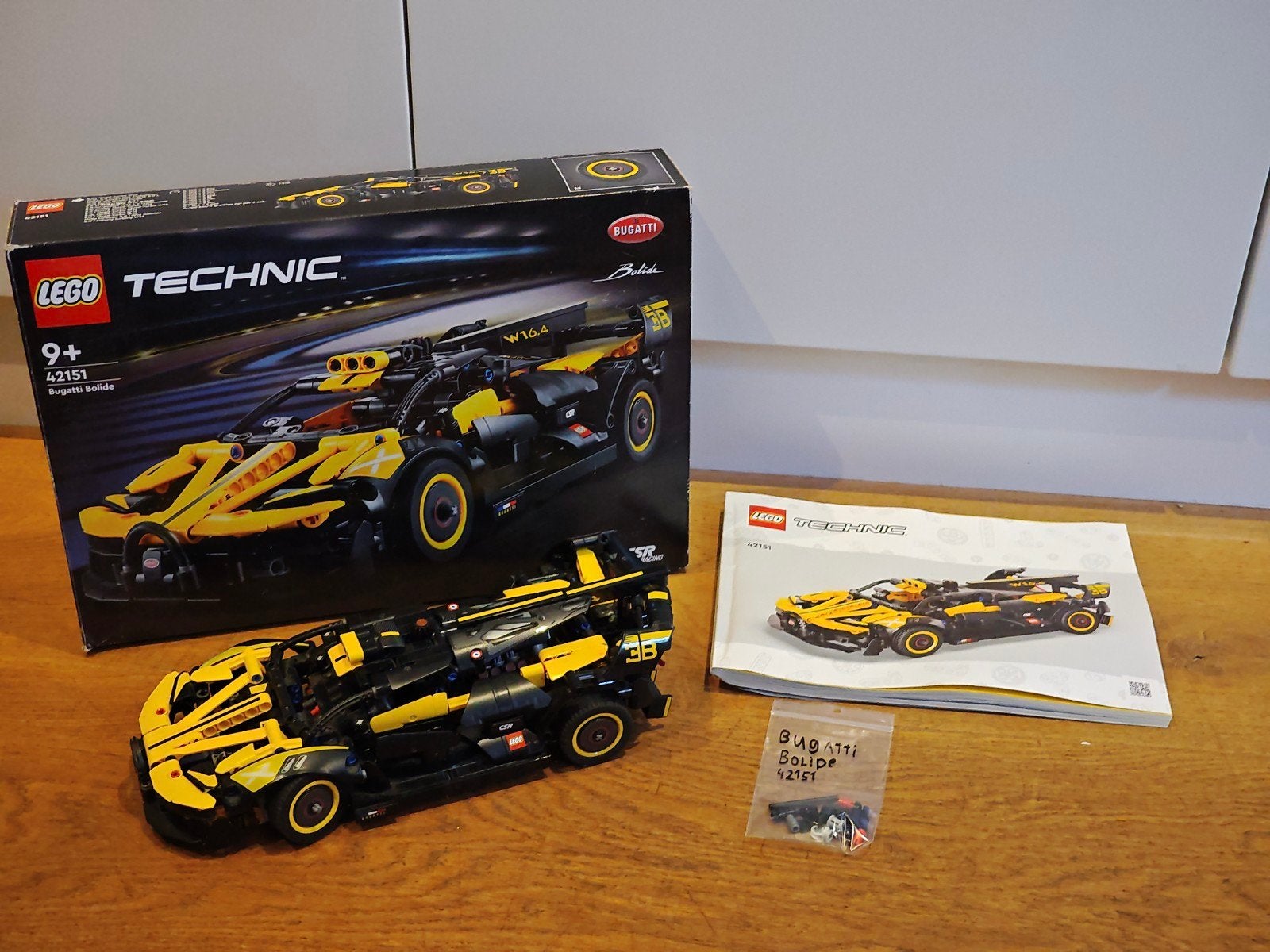 LEGO Technic Bugatti Bolide 42151 - Zo goed als nieuw, Inclusief instructies, Lego, Ophalen of Verzenden, Zo goed als nieuw