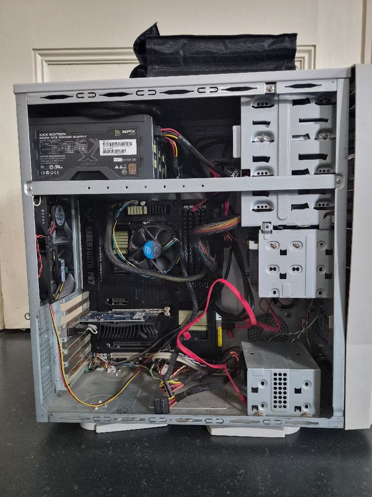 Desktop met I7-3770 en 24GB RAM, Computers en Software, Ophalen, Gebruikt, Intel Core i7, Zelfbouw / Custom build