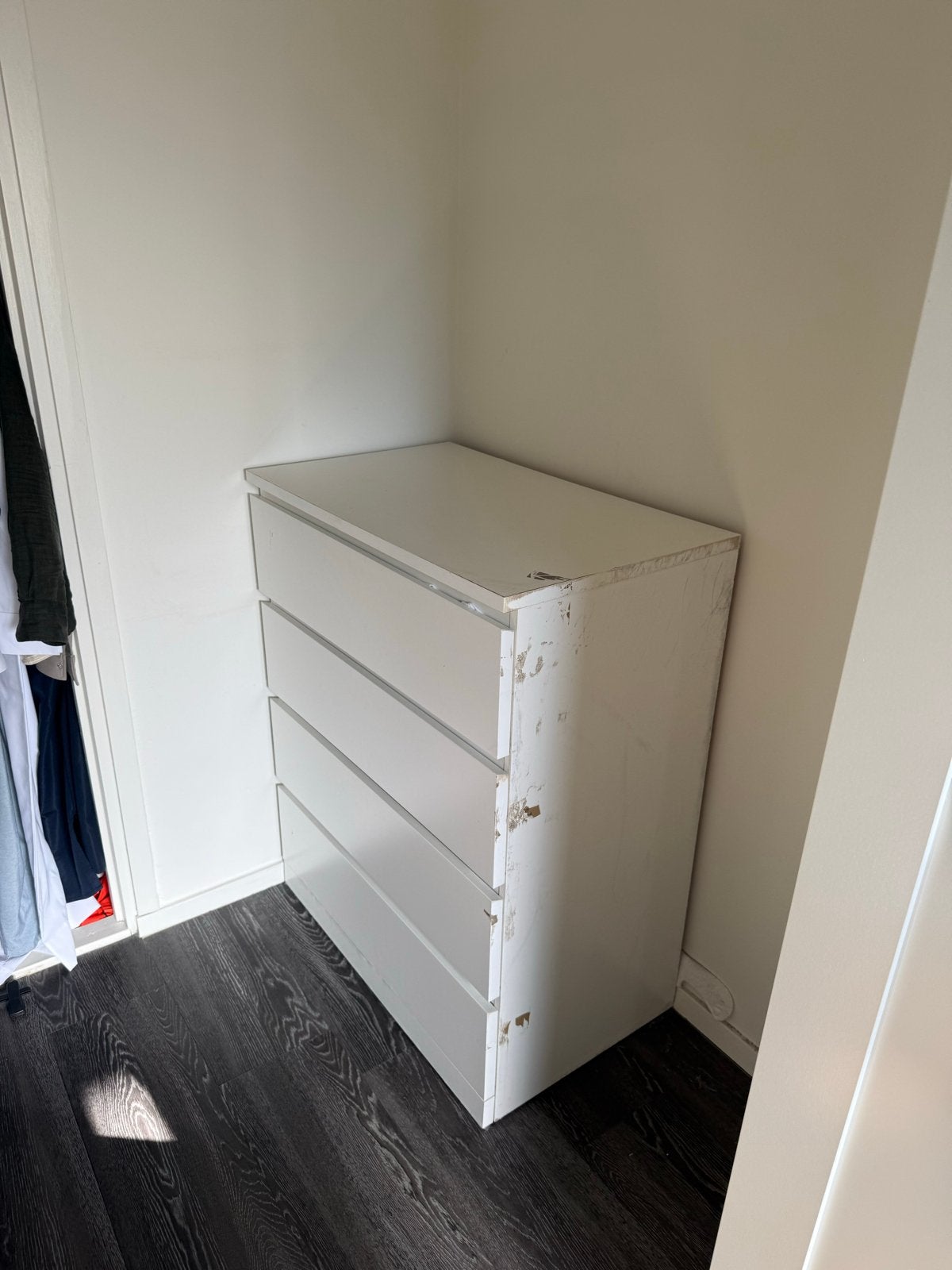 Gratis ophalen. Witte ladekast met 4 laden, Ophalen, Kunststof, Gebruikt, 3 of 4 laden