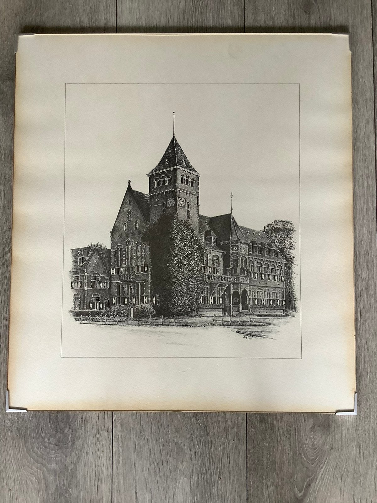 Gravure van het gemeentehuis in Zeist, Cees Bijman, Ophalen, Stadsgezicht, Ingelijst, 55 cm