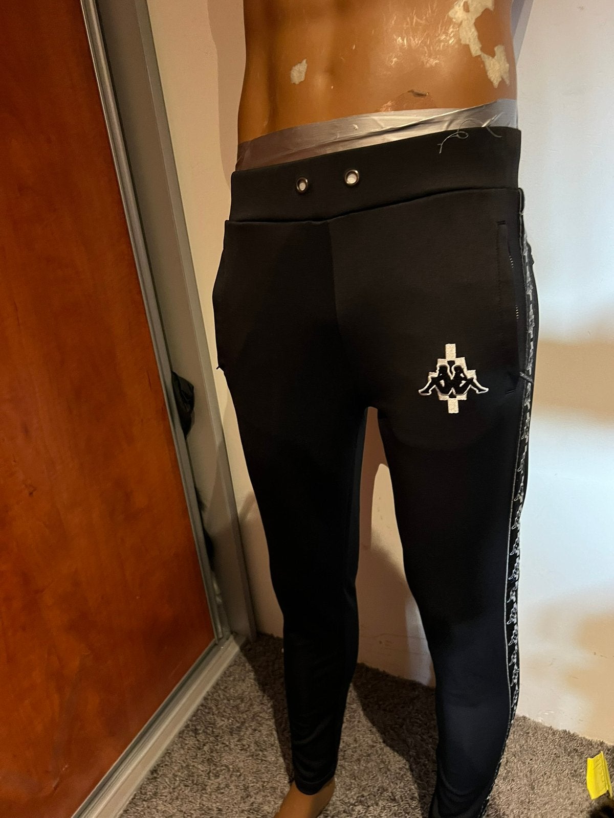 MARCELO BURLON trainingsbroek maat S origineel ZGAN, MARCELO Burlon, Zwart, Ophalen of Verzenden, Zo goed als nieuw