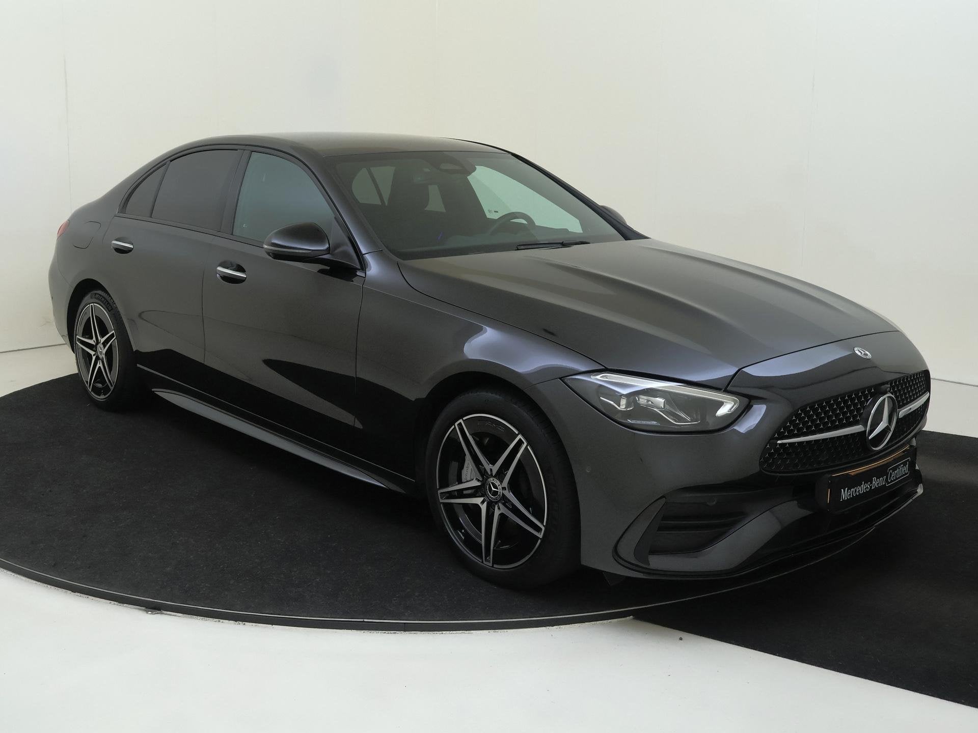 Mercedes-Benz C-klasse 400 e 4MATIC AMG Line / Burmester 3D/, Auto's, Mercedes-Benz, Automaat, 4 cilinders, Bedrijf, Vierwielaandrijving
