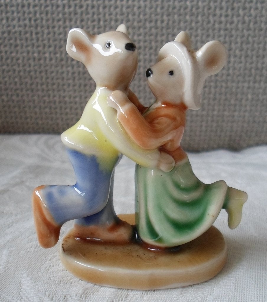 Porseleinen dansende muisjes. Albert Kessler. (1), Verzamelen, Beelden en Beeldjes, Ophalen of Verzenden, Zo goed als nieuw, Dier