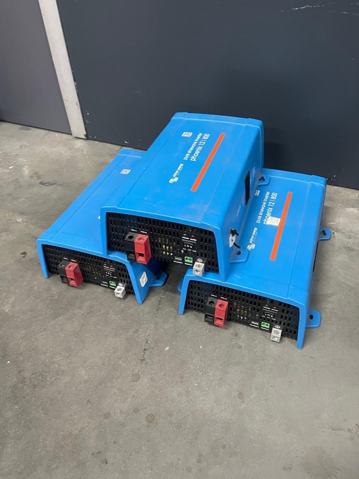 Victron Phoenix Inverter 12/800 Refurbished, Ophalen of Verzenden, Gebruikt