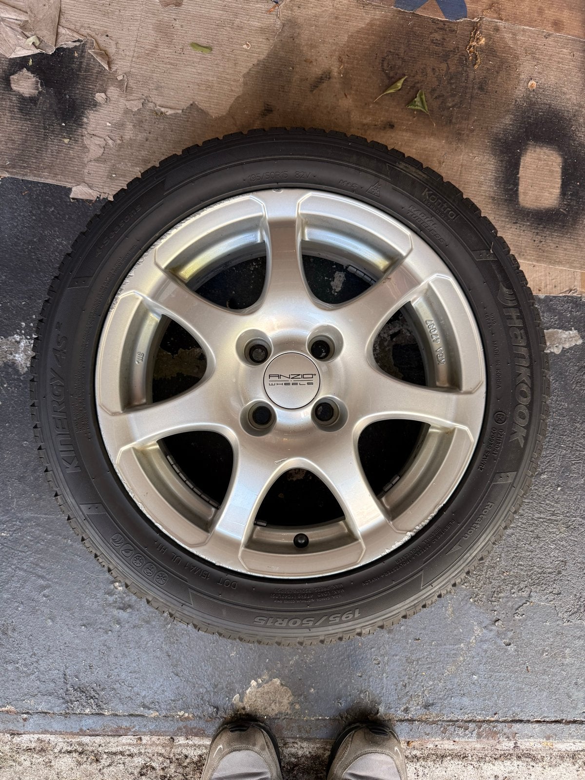 Set van 4 gloednieuwe Hankook banden op 15 inch velgen, Auto-onderdelen, Banden en Velgen, Ophalen, Gebruikt, 15 inch, Banden en Velgen