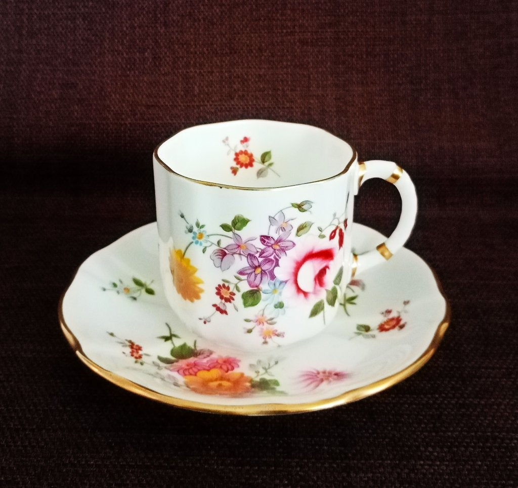 Royal Crown Derby, koffiekopje en schotel, Engeland, Ophalen of Verzenden, Zo goed als nieuw, Porselein, Kop en/of schotel
