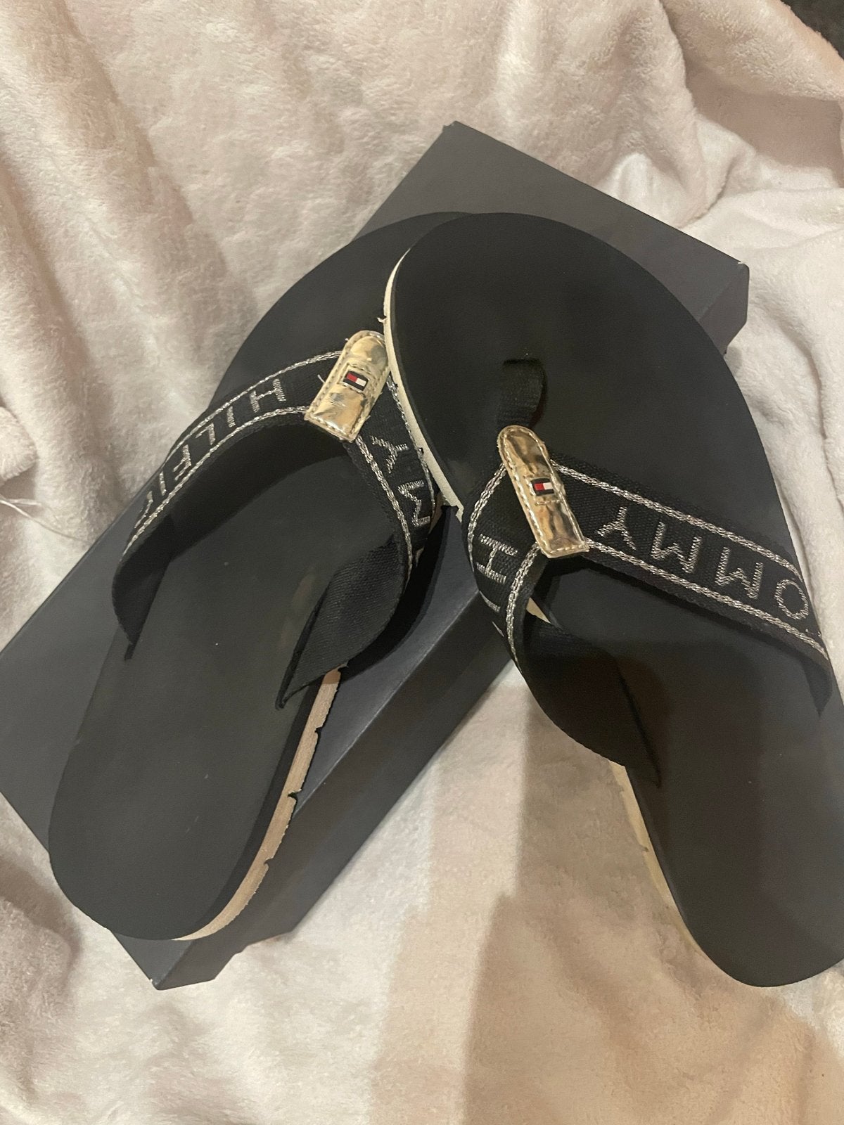 Tommy Hilfiger Slippers Maat 39, Kleding | Dames, Slippers, Verzenden, Zwart, Gedragen