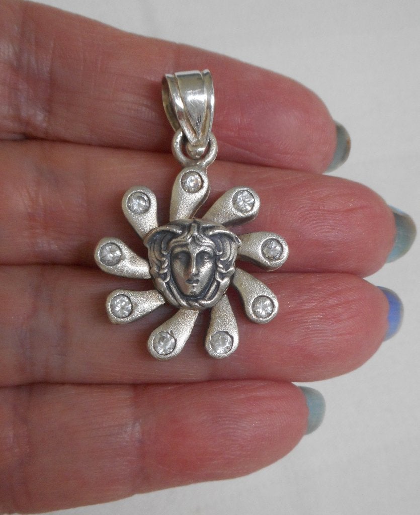 Prachtige zilveren hanger met Medusa en stenen nr.974, Verzenden, Zo goed als nieuw, Kruis of Symbool, Zilver