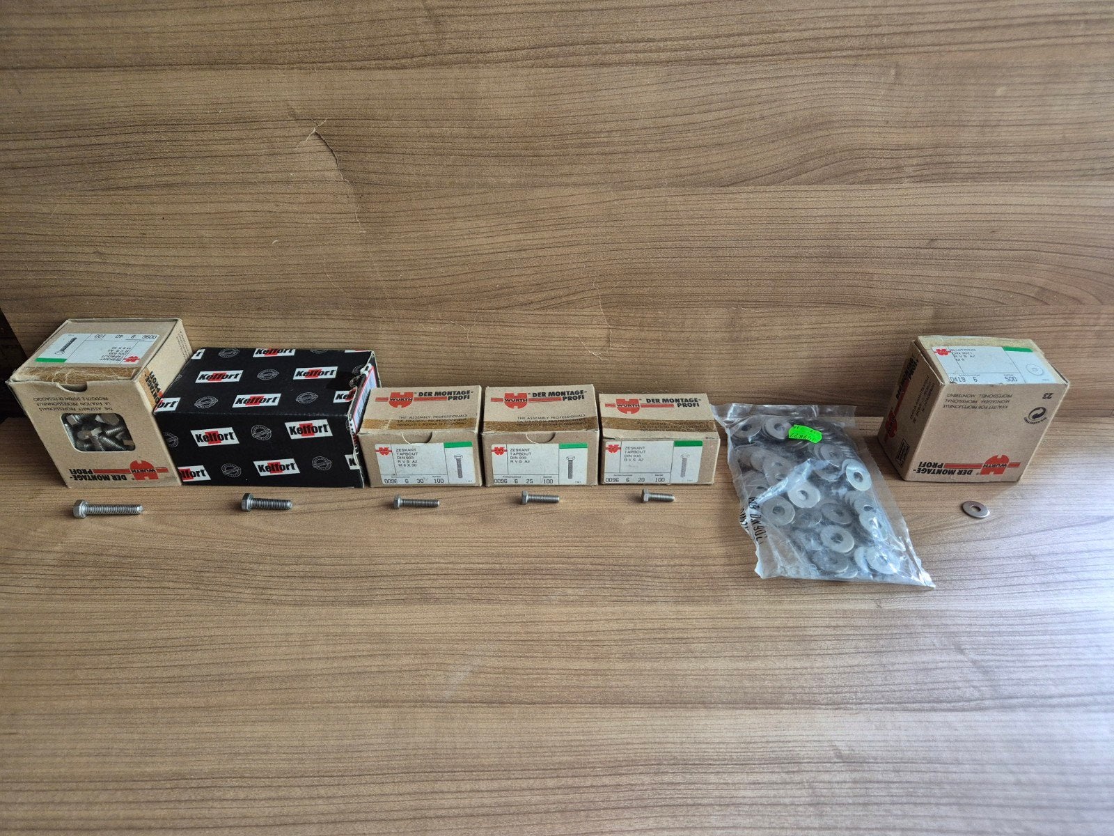 Te koop party dozen RVS bouten, moeren, sluitringen en houtd, Ophalen, Nieuw, Bouten of Moeren, Rvs