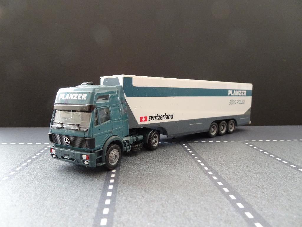 675 herpa mercedes sk planzer zwitserland 1:87 truck trein, Ophalen of Verzenden, Zo goed als nieuw, Bus of Vrachtwagen, Herpa
