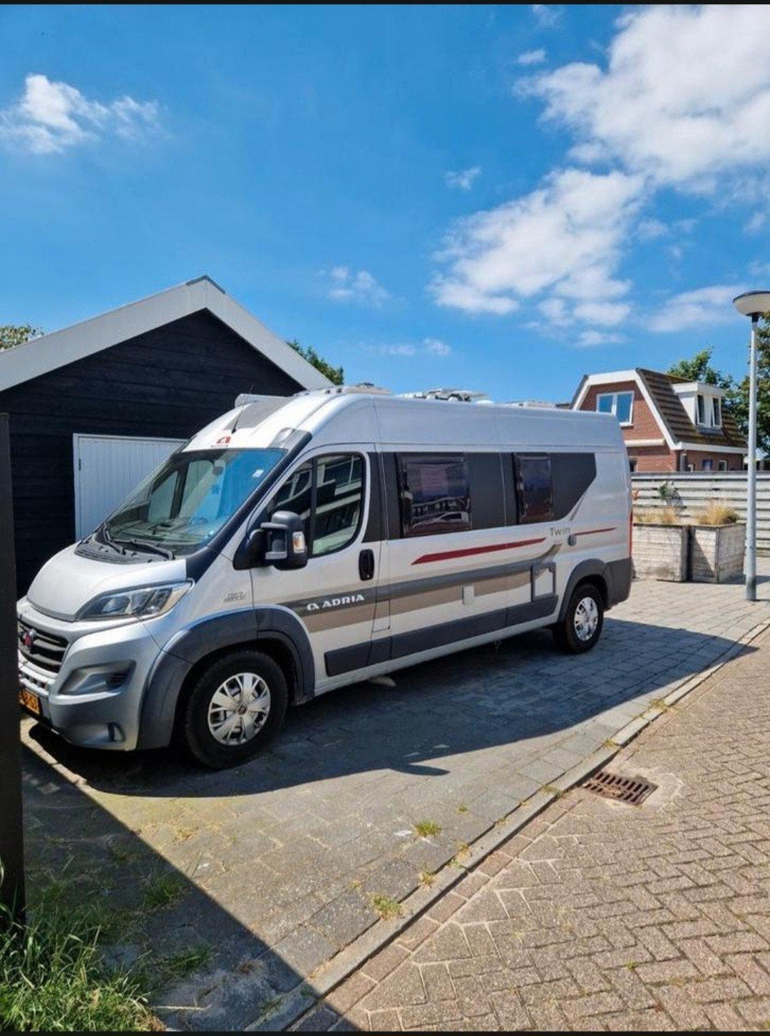 Adria Twin SPT 600 Titan. Nieuwe type neus. 180pk, Ringverwarming, Buitenlamp, Fiat, Tot en met 2
