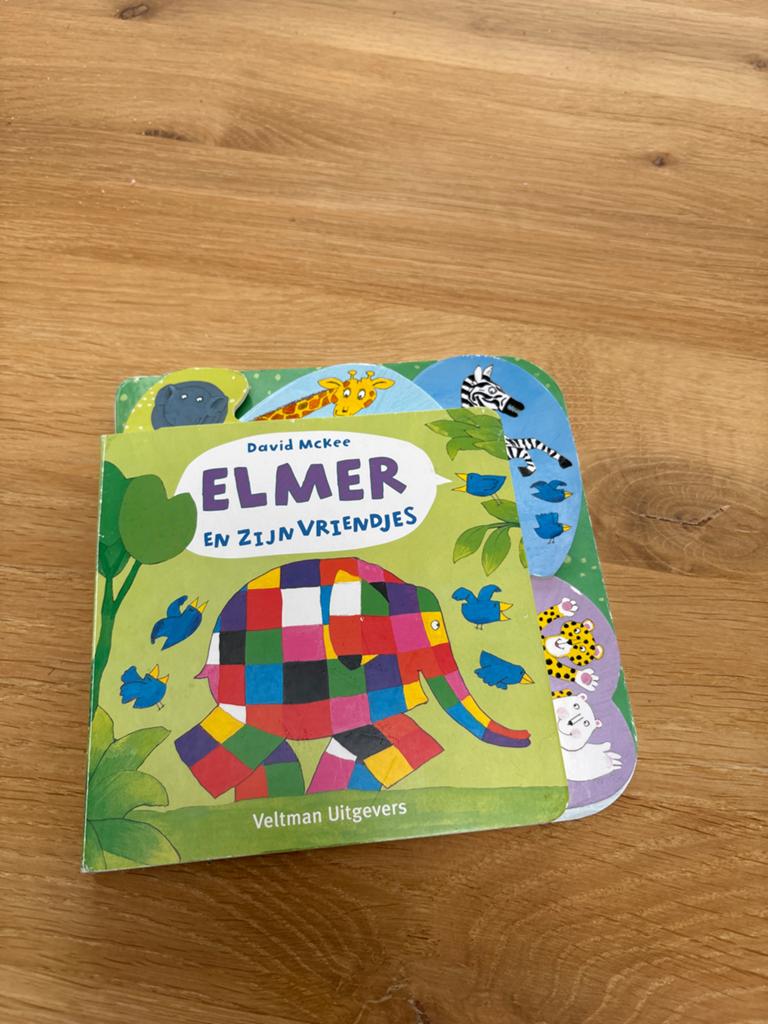 Elmer en zijn vriendjes - David McKee, Ophalen of Verzenden, Zo goed als nieuw, Uitklap-, Voel- of Ontdekboek, 1 tot 2 jaar