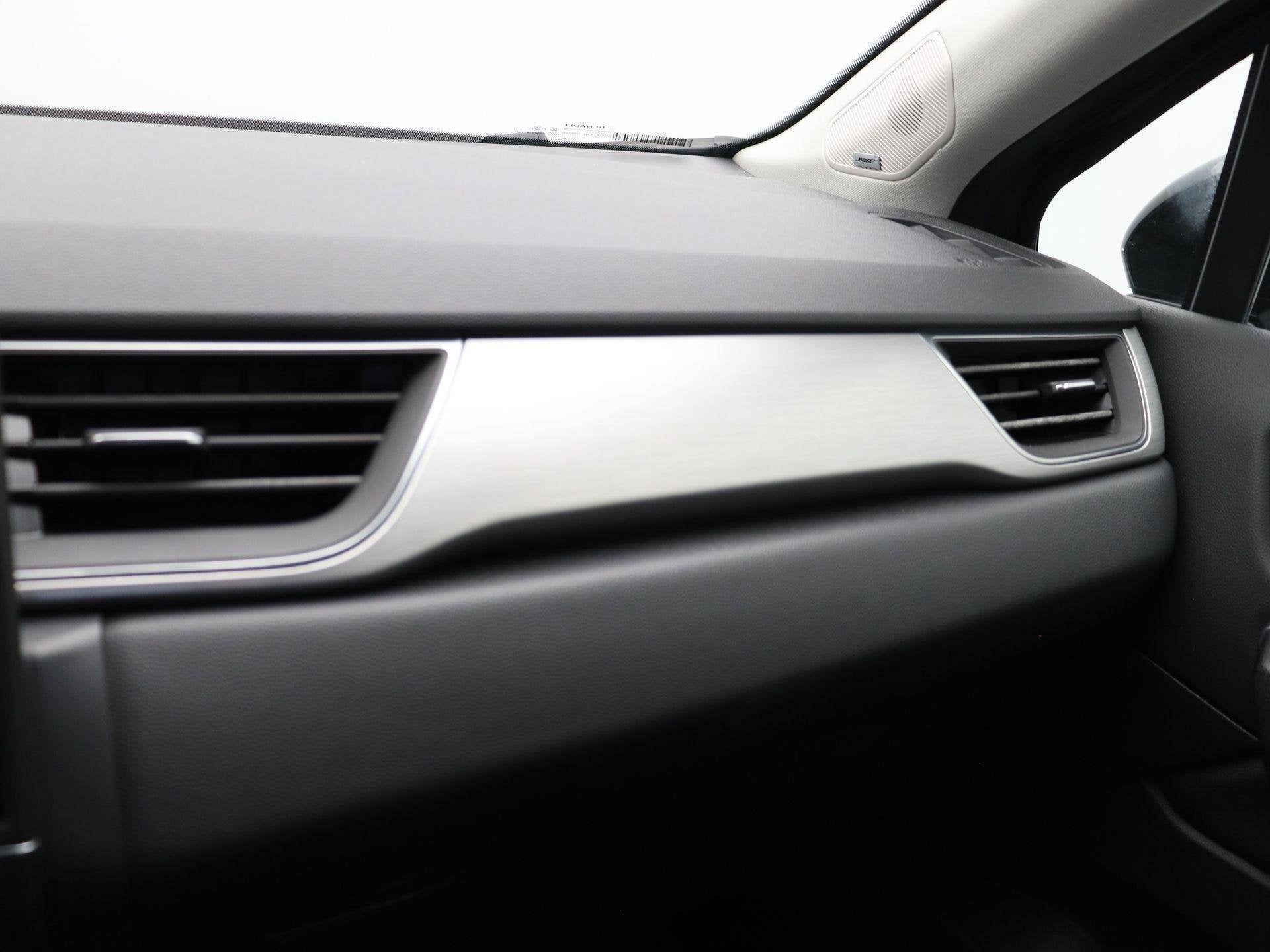 Foto 35 van Renault Captur TCe 100pk Intens | Climate Control | Bose aud