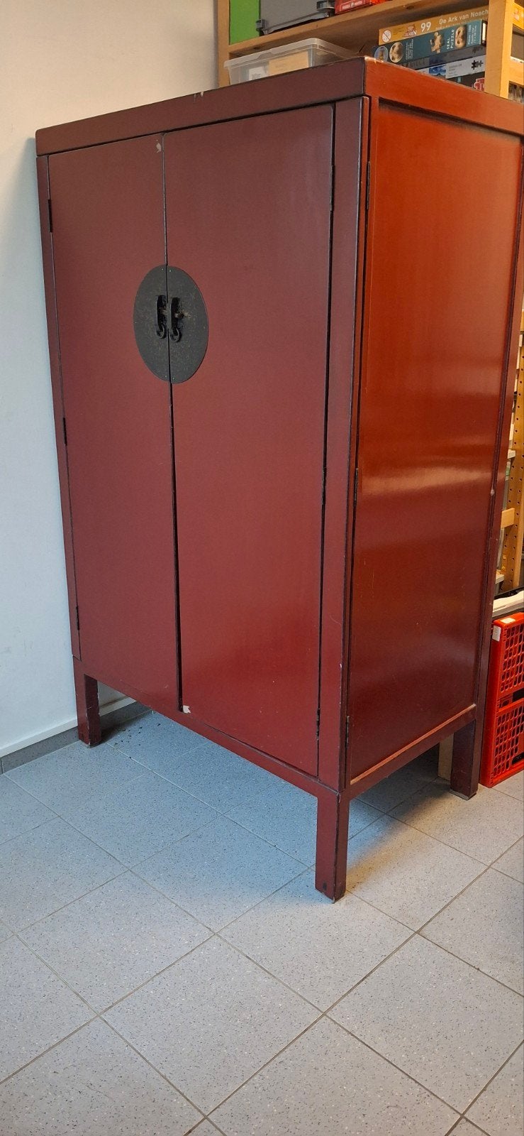 Aziatische kast met twee deuren, Ophalen of Verzenden
