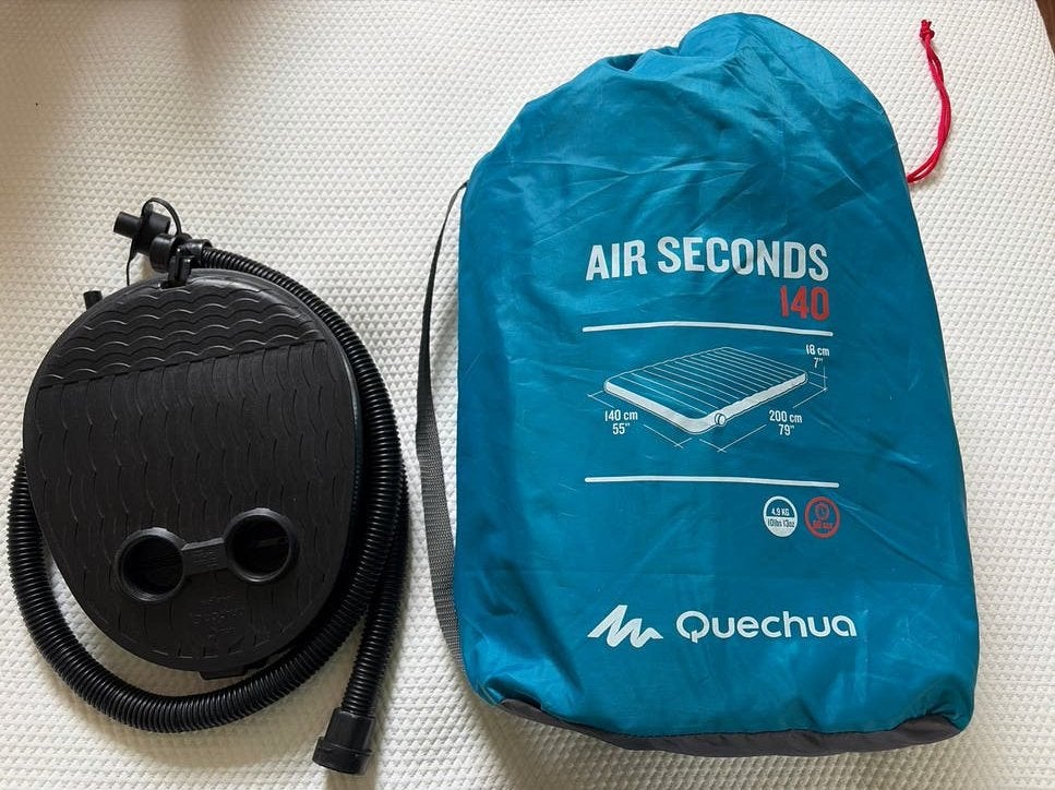 Quechua Air Seconds 140 opblaasbaar matras met pomp, Ophalen, Gebruikt, 2-persoons
