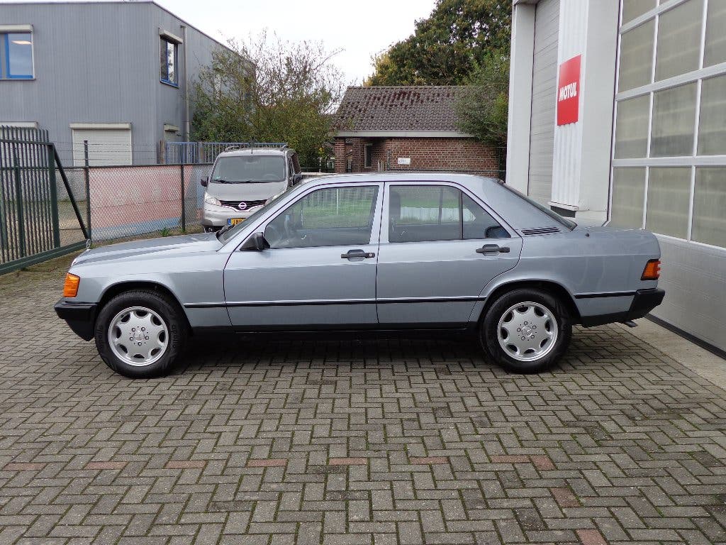 Mercedes 190 E 1984 met slechts 81265 KM 1 eigenaar, foto 4