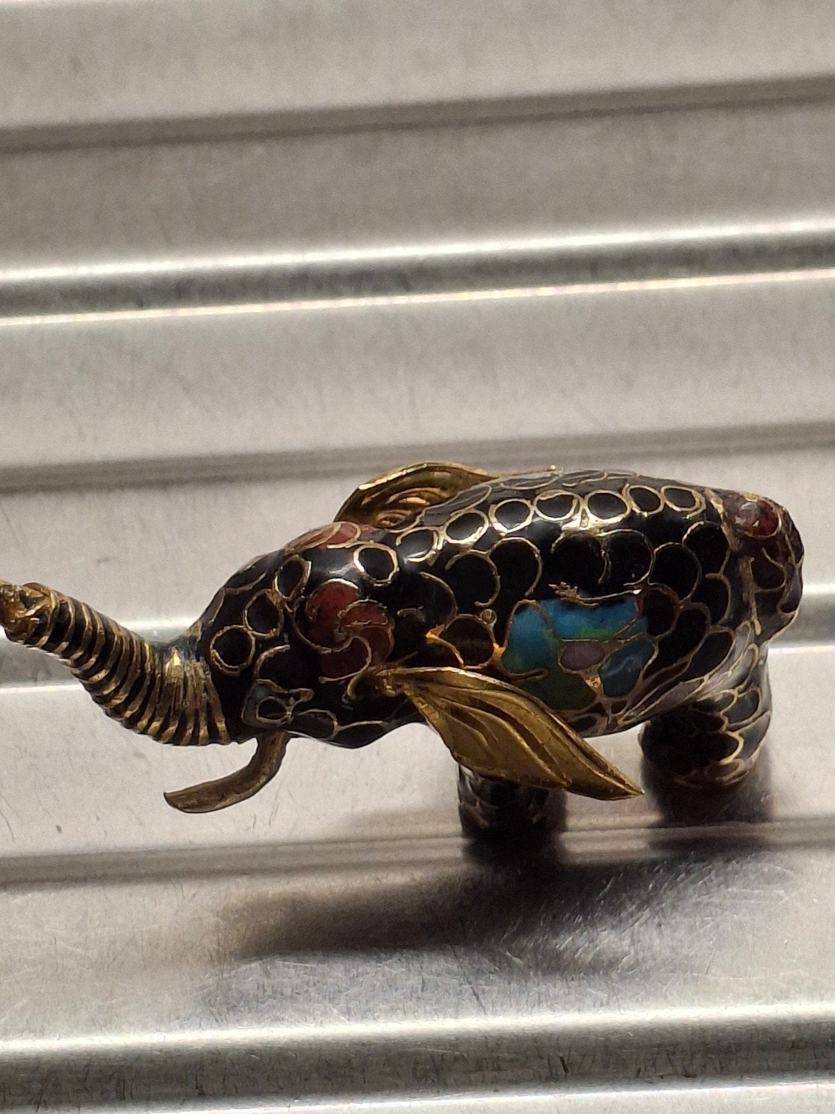 cloisonne  olifantje, Ophalen of Verzenden