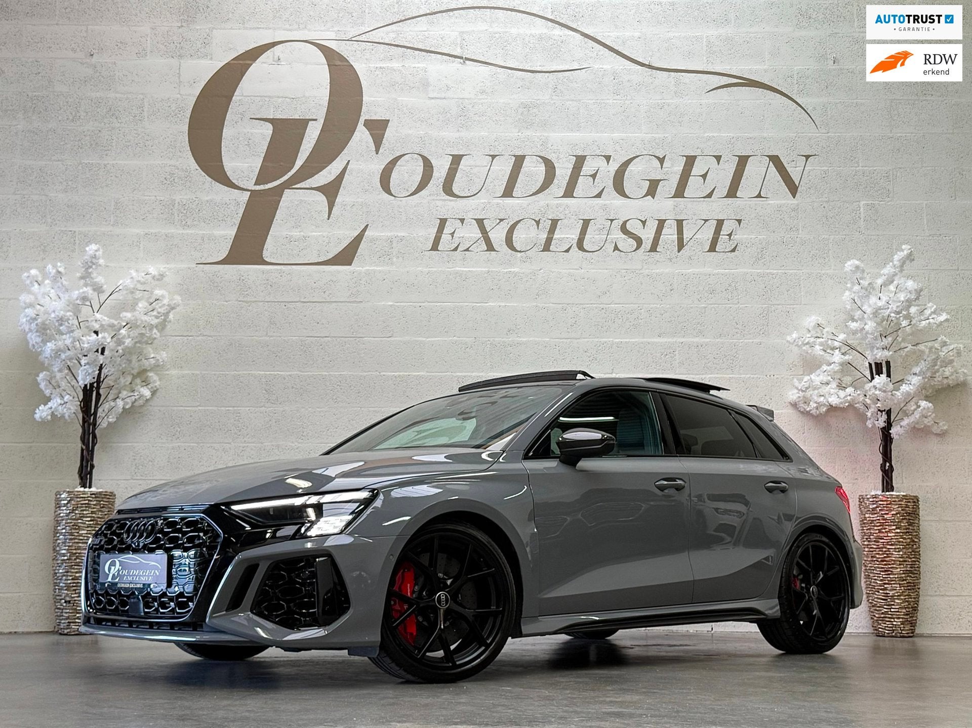 Audi A3 Sportback 2.5 TFSI RS3 Quattro / Keramisch / Hulk /, Automaat, Gebruikt, Met garantie (alle), Bedrijf