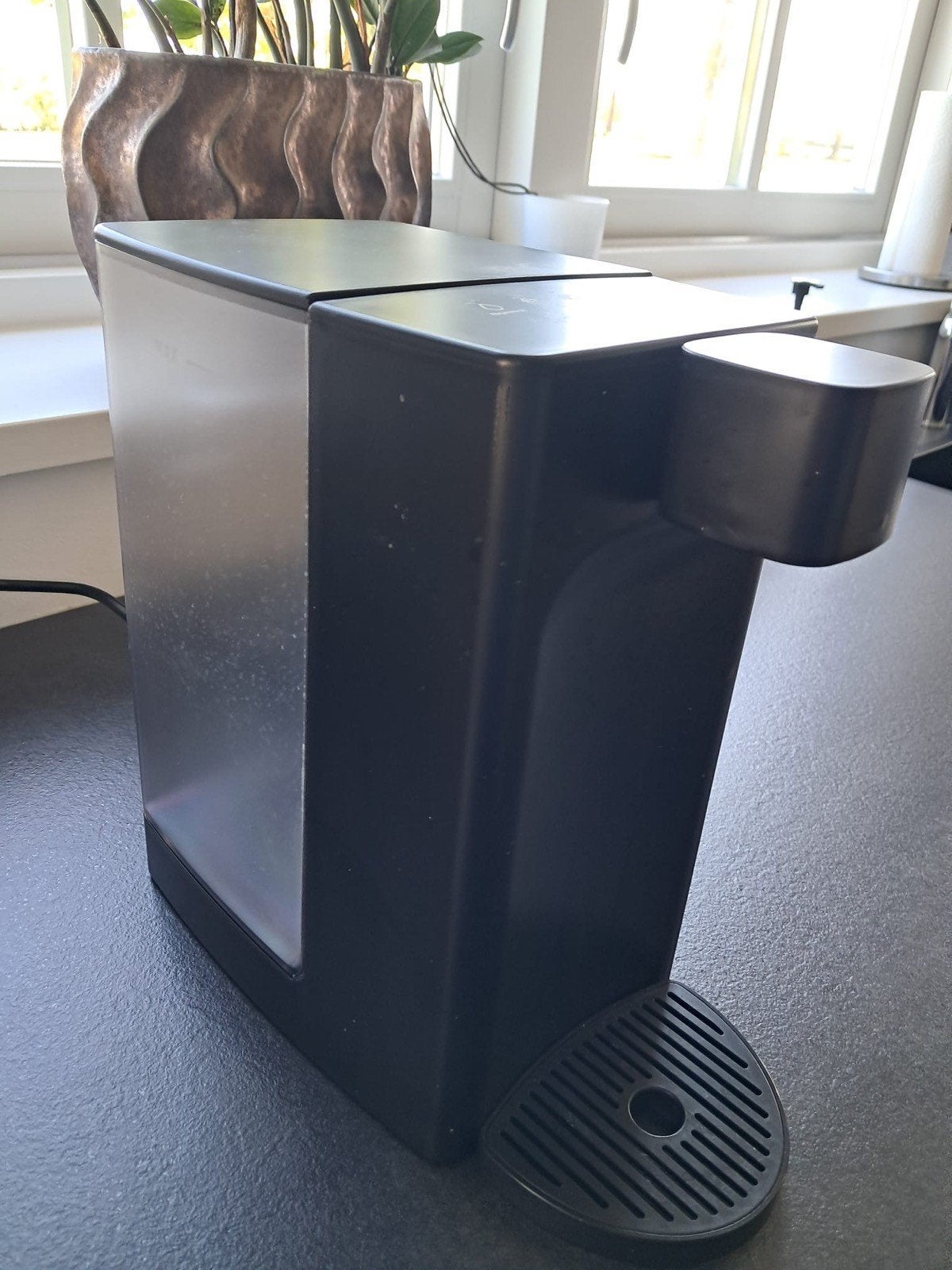 Heetwater dispenser, 2 liter of meer, Ophalen, Gebruikt