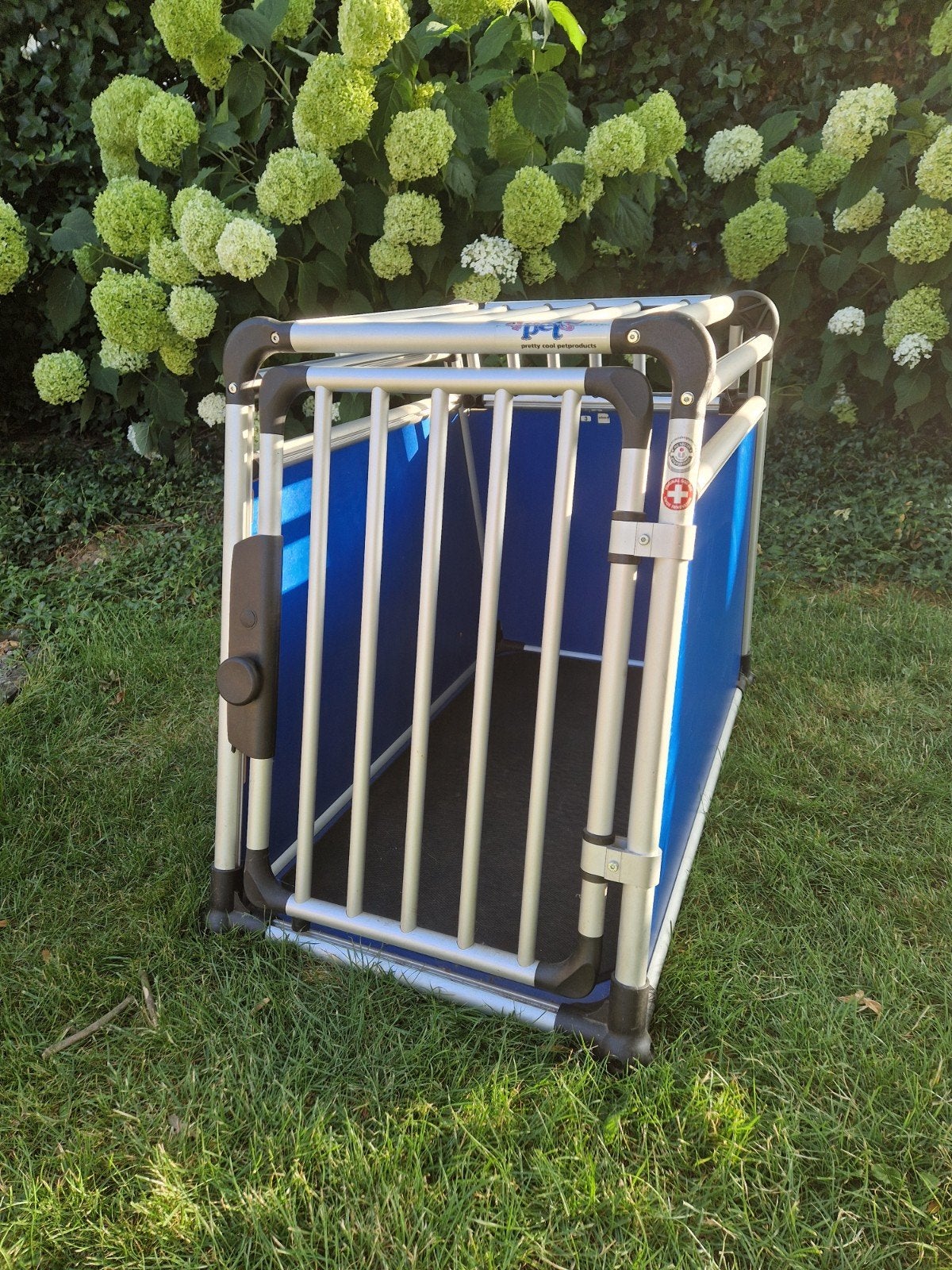 Auto bench hond 4pets aluminium, Ophalen, Zo goed als nieuw
