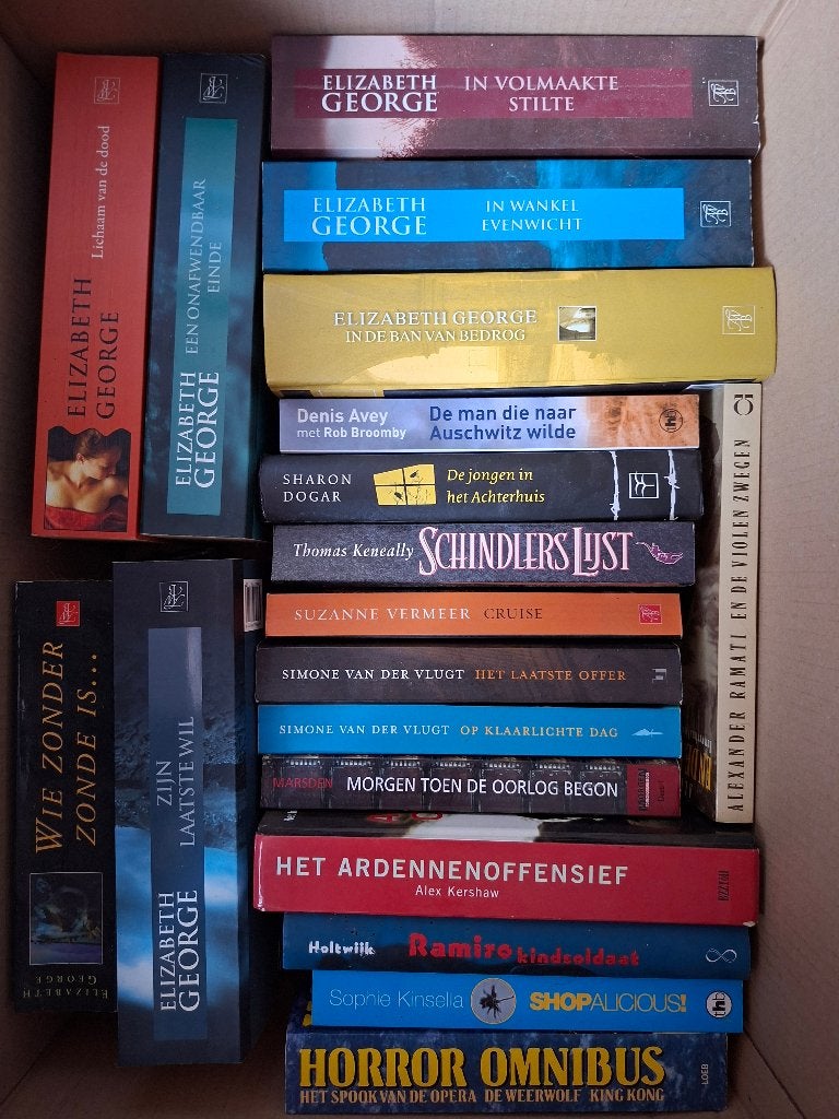 7x Elizabeth George: Inspecteur Lynley thrillers e.a. boeken, Ophalen of Verzenden, Gelezen