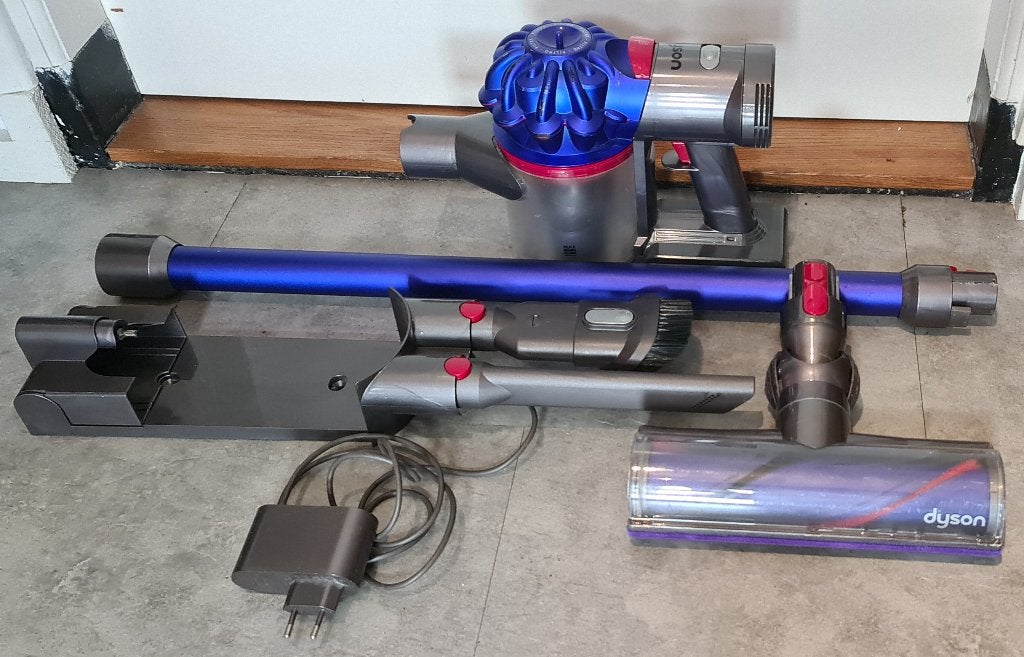 Dyson V7 Motorhead accu stofzuiger met nieuwe accu, Draadloos, Overige typen, Ophalen of Verzenden, Zo goed als nieuw
