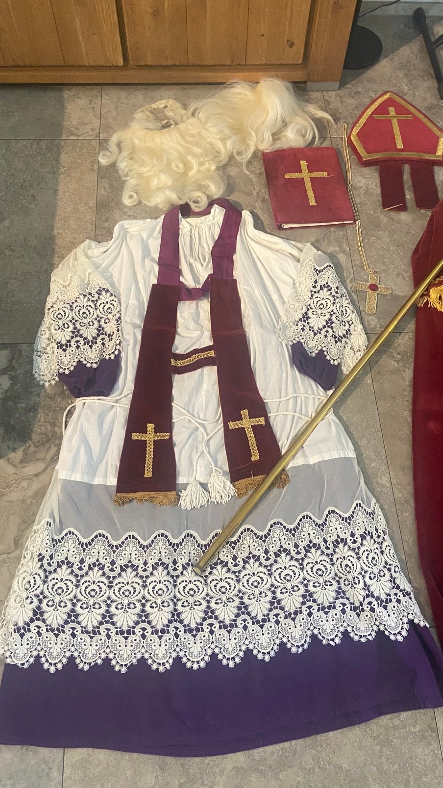 Professionele Sinterklaas pak en drie pieten pakken, Ophalen, Gedragen, Kostuum of Pak
