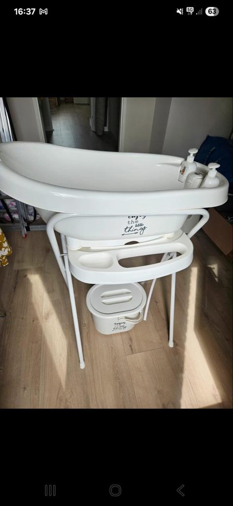 Babybadje met standaard en emmer, Ophalen, Gebruikt, Nijntje, Badje