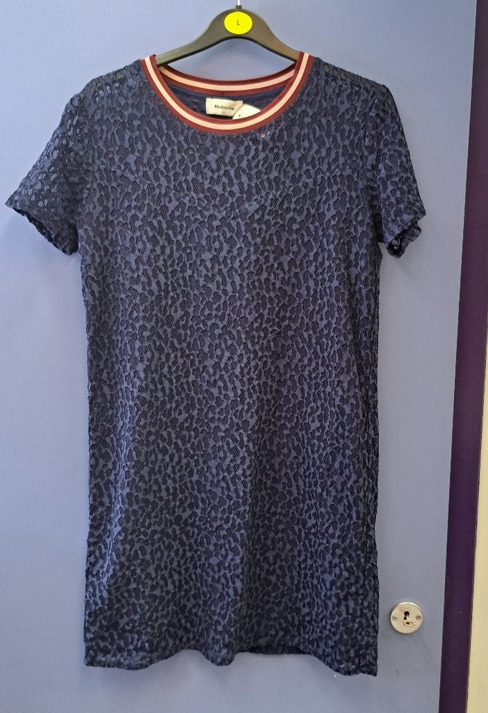 Modström blauwe kant jurk (kort) met rode rand M nr 41969, Maat 38/40 (M), Blauw, ., Ophalen of Verzenden