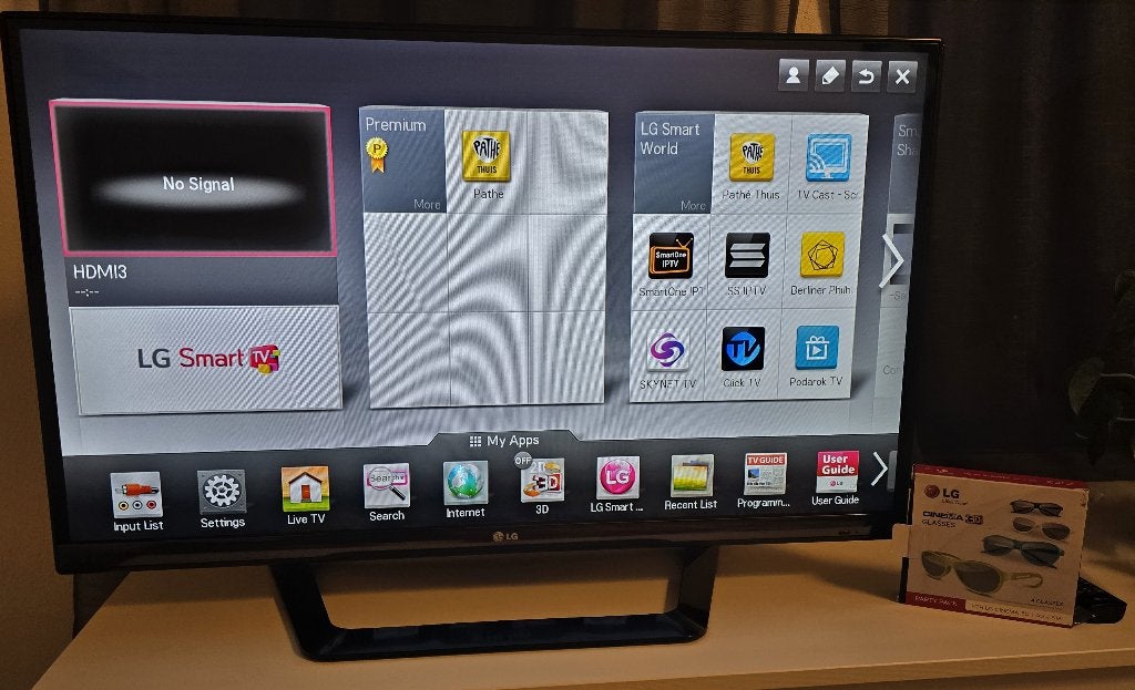 LG Smart TV 107CM met WiFi en 3D-brillen, Ophalen, Gebruikt, 50 Hz, LCD