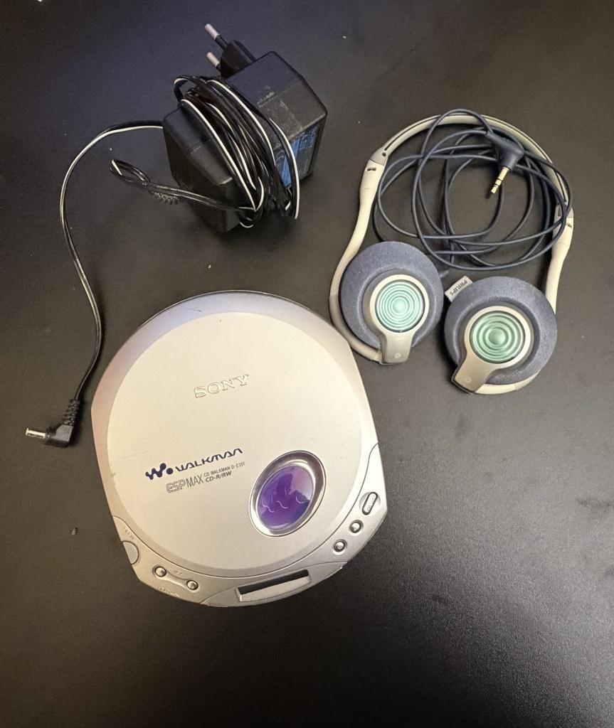 Sony CD Walkman D-E351 uit 2001, Ophalen of Verzenden, Walkman