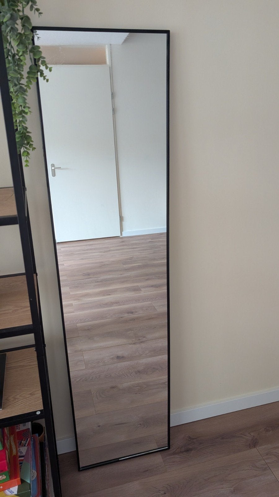 IKEA KÄRMSUND spiegel met haakjes, Ophalen, Minder dan 50 cm, Zo goed als nieuw, 150 tot 200 cm